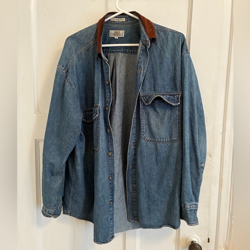 Vintage Denim Button-Up Shirt with Suede Collar